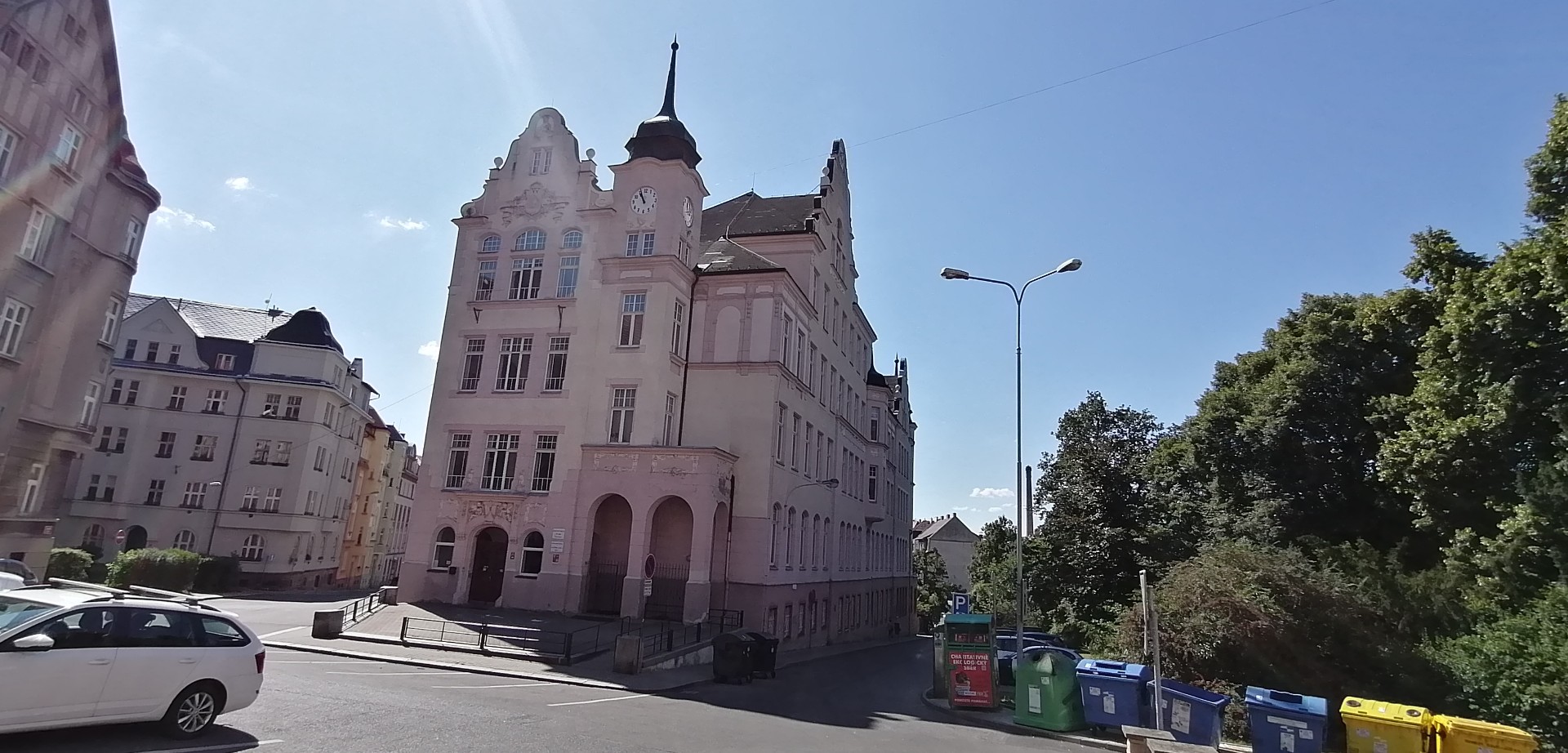 Budova školy Budova školy