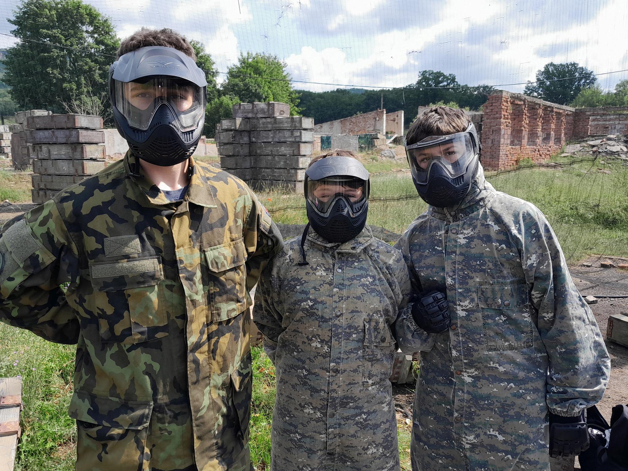 Třída 8. B si užila paintball