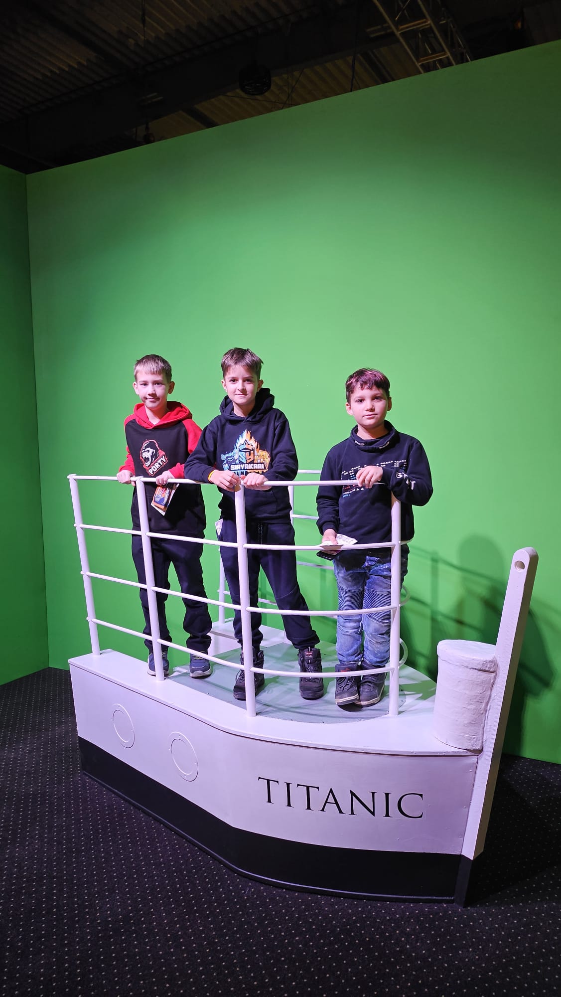 Děti ze 4. B navštívíly výstavu Titanic